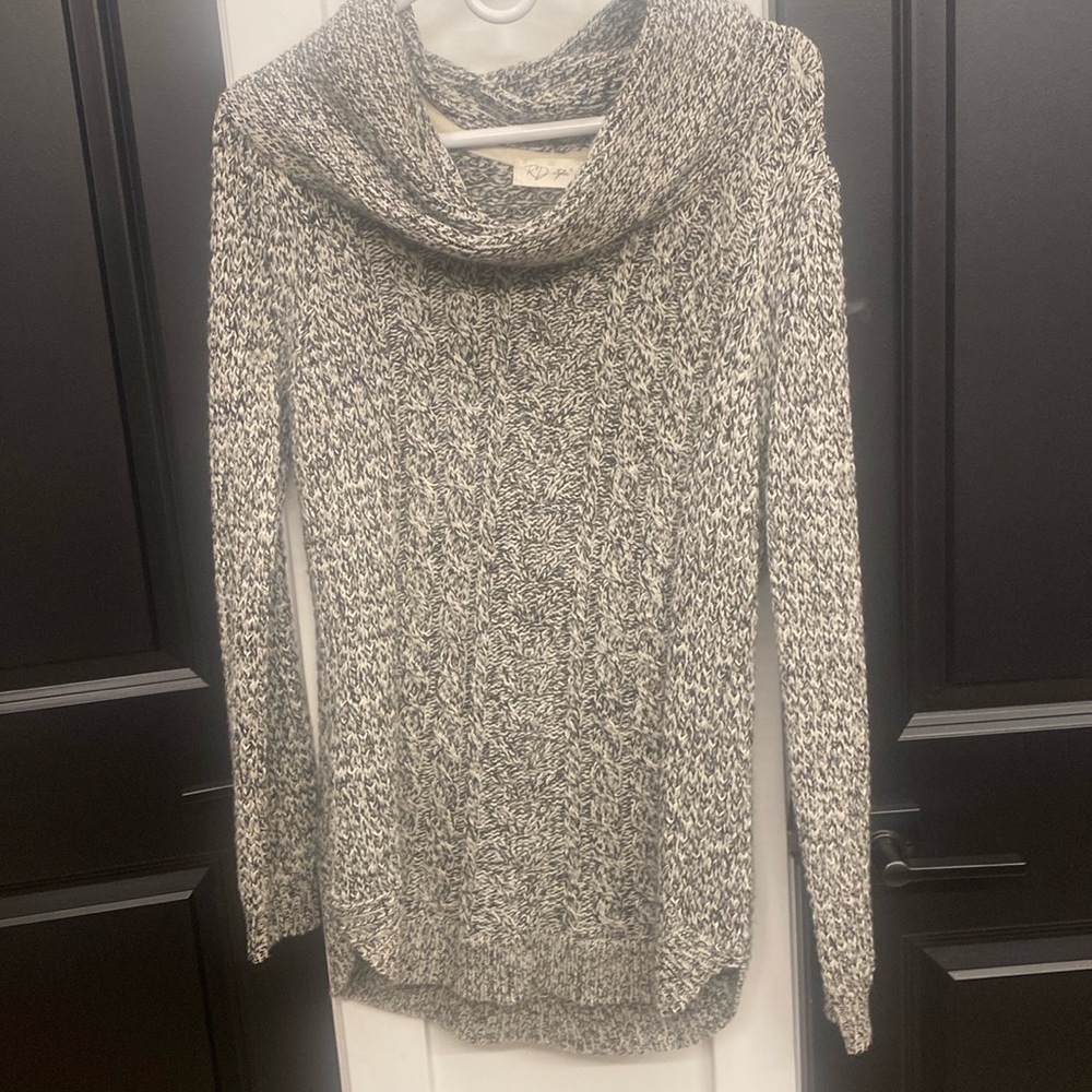 RD style sweater